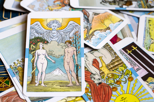 The Art of Ritual: Incorporating Crystals& Tarot into Your Daily Spiritual Practice