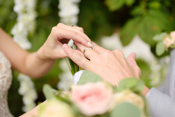 How to Choose the Perfect Crystal Ring for a Special Occasion
