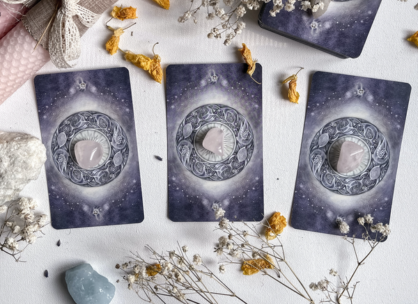 Enhance Your Tarot Readings By Combining Crystals